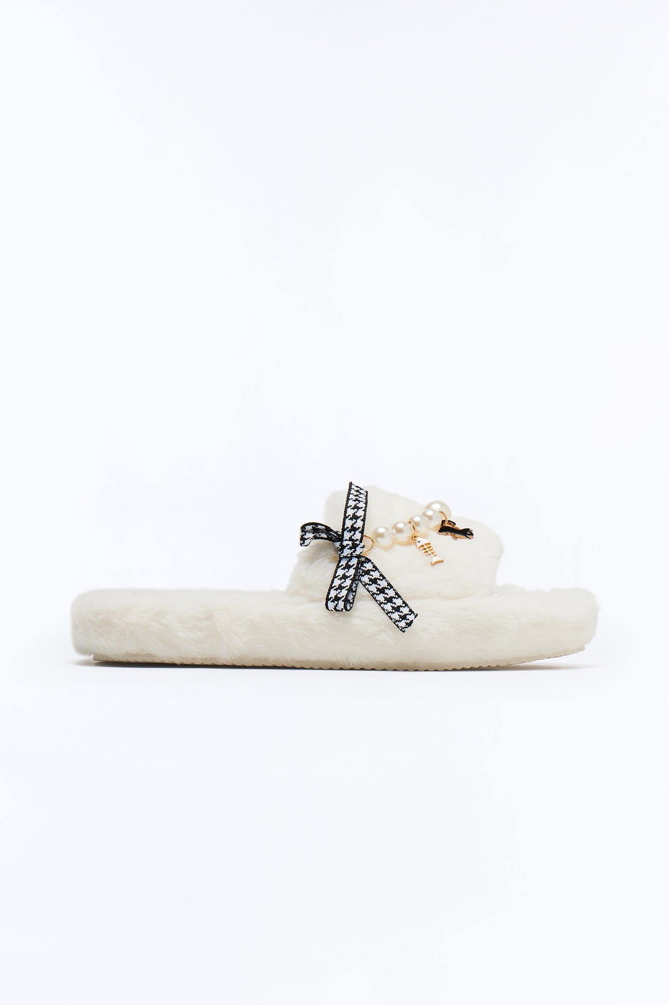 Missy Pearl Charm Slippers - White