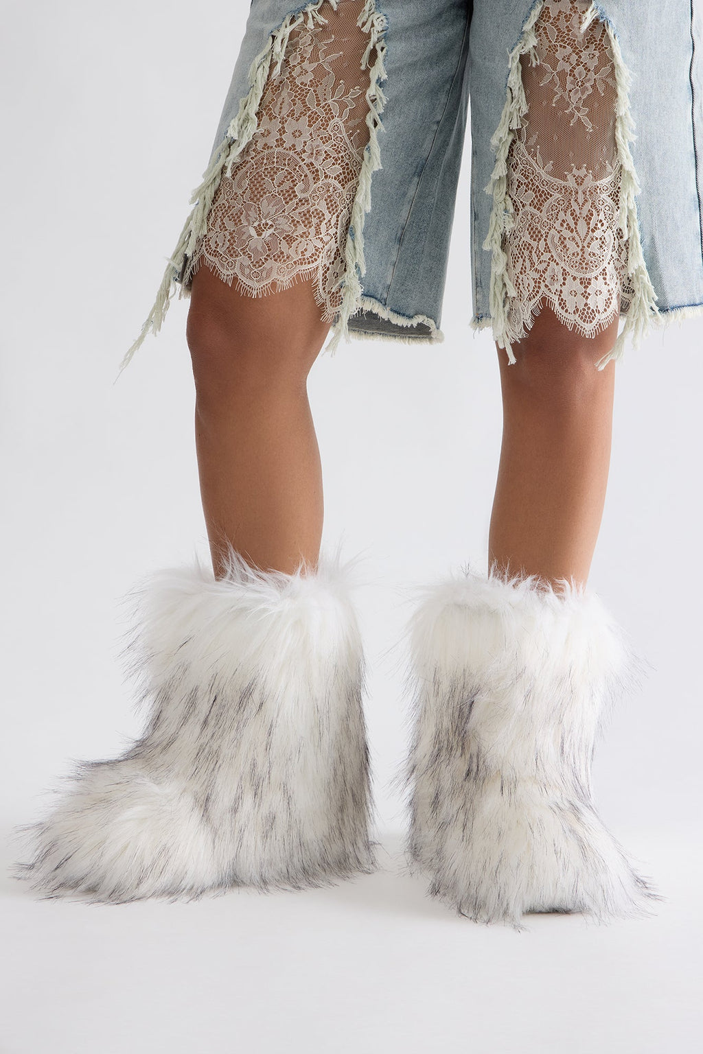 Chilly Days Booties - White/combo