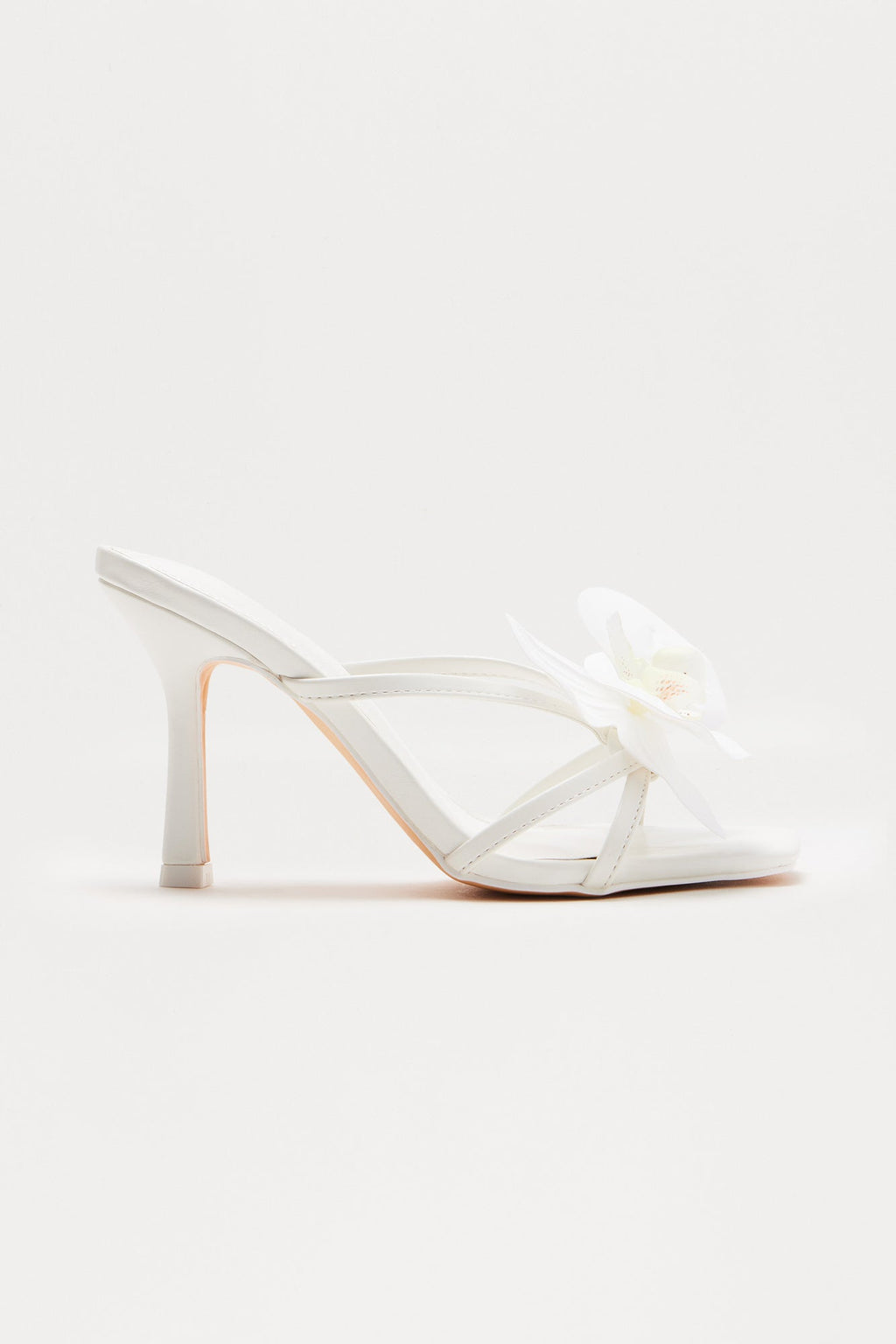 Orelia Flower Faux Leather Mules - White