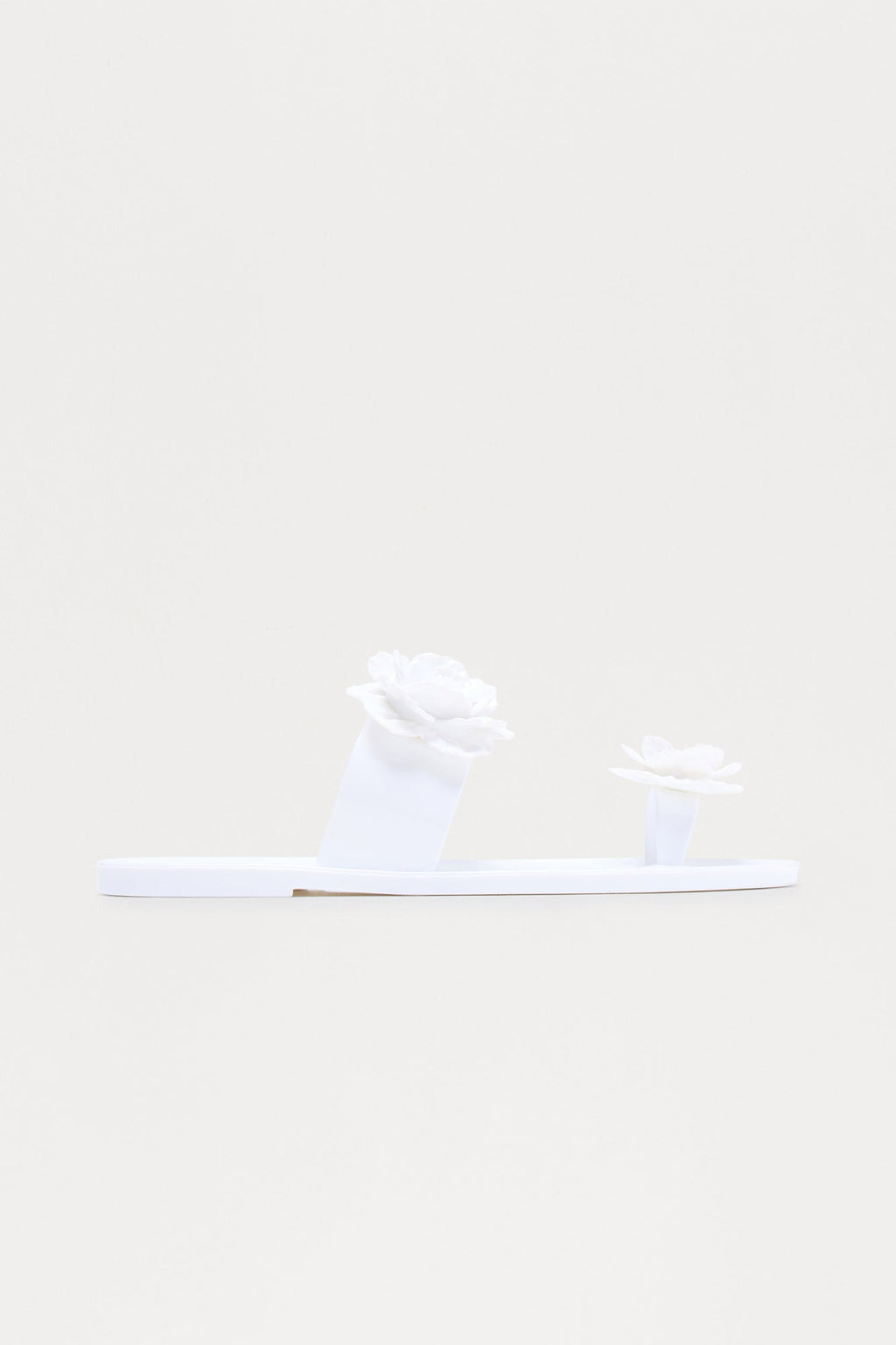 Rosemary Flower Toe Ring Sandals - White